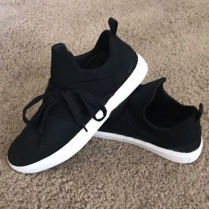 Brash black sneaker
